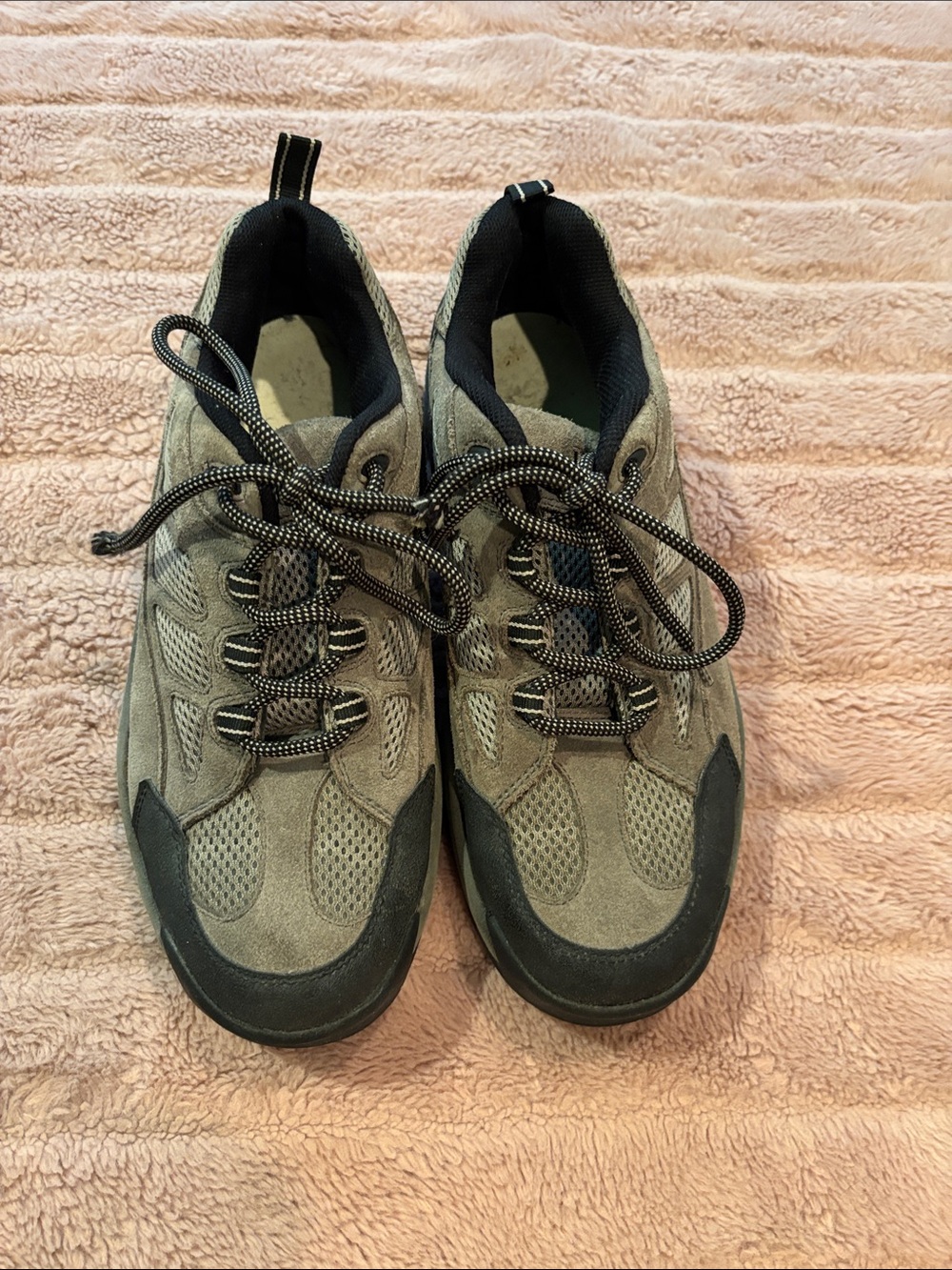 Bass Men's Hiking Leather Lace-Up Sneakers size 10
